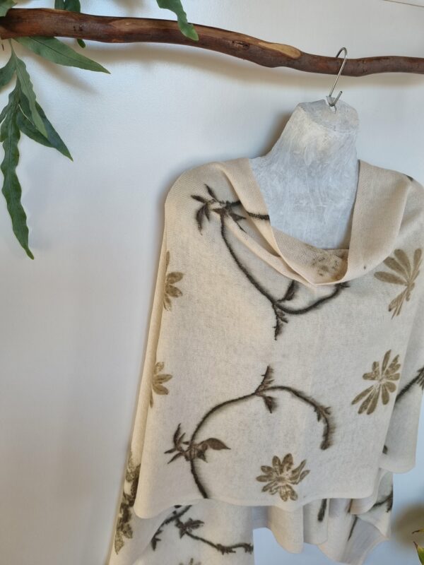 Poncho / Scarf - Beige Meadow - Image 3