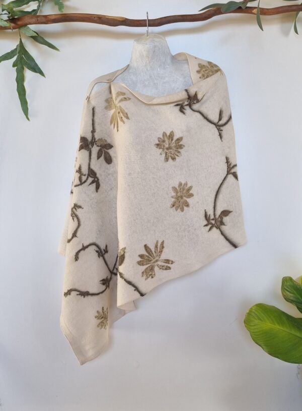 Poncho / Scarf - Beige Meadow