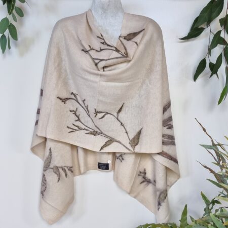Poncho / Scarf - Eucalyptus globulus