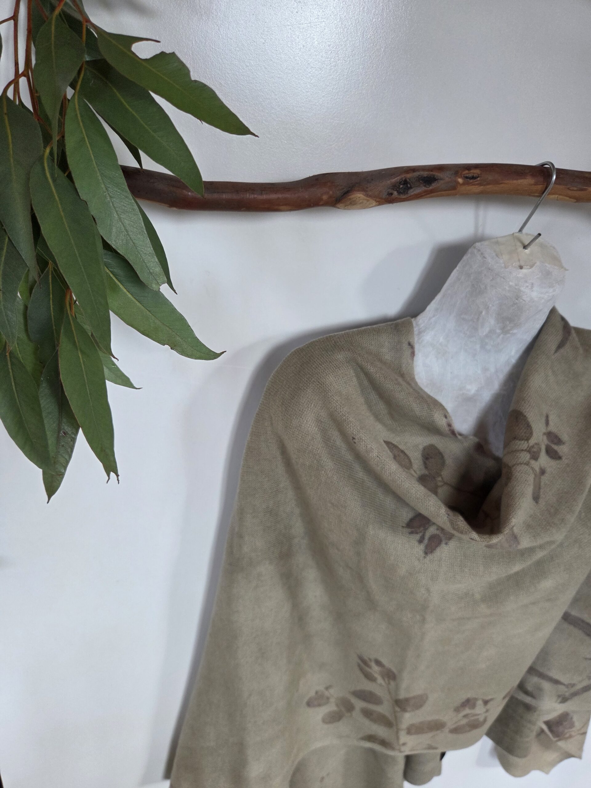 Poncho / Scarf - Leafy Bliss - Image 3
