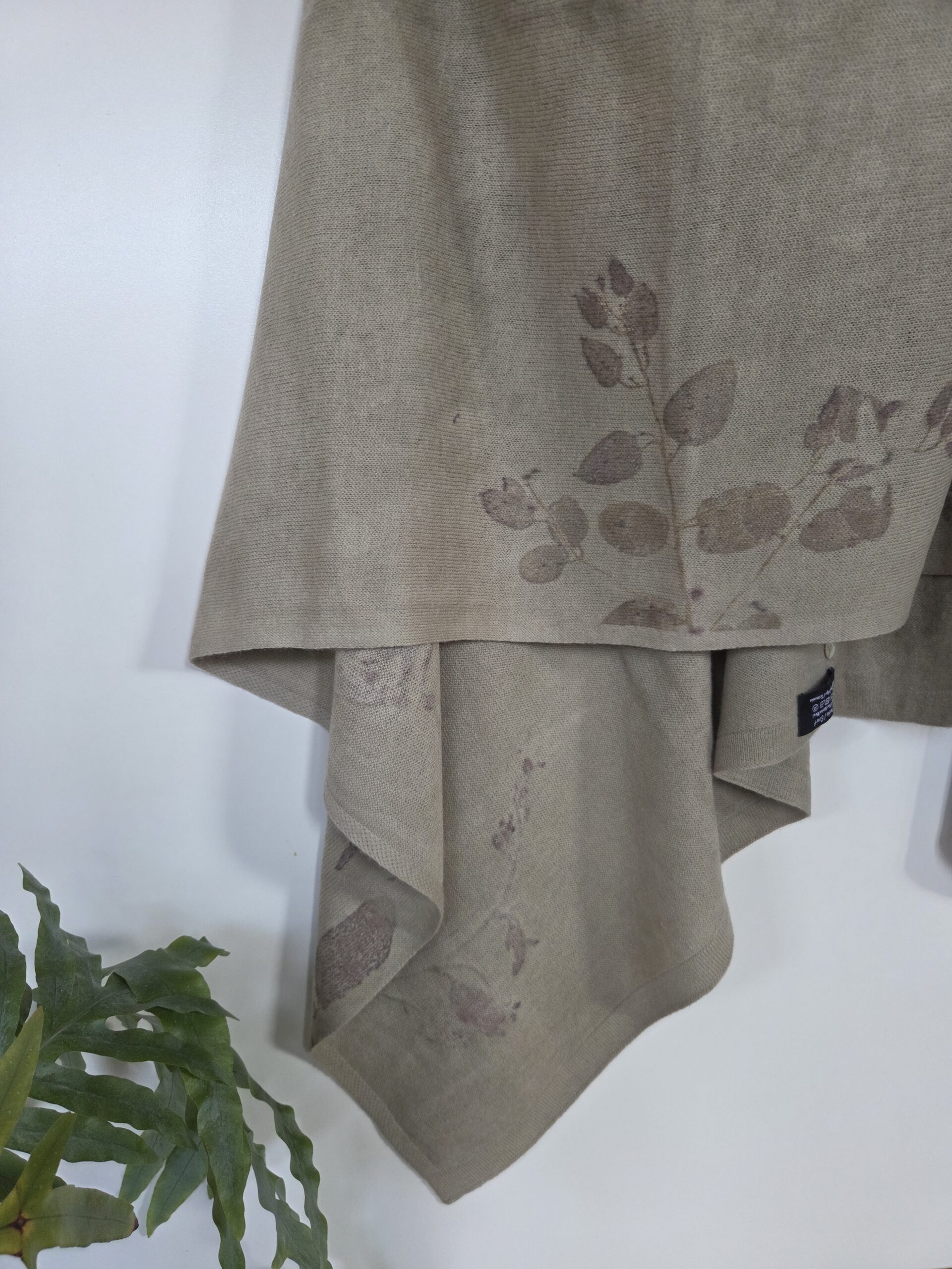 Poncho / Scarf - Leafy Bliss - Image 4
