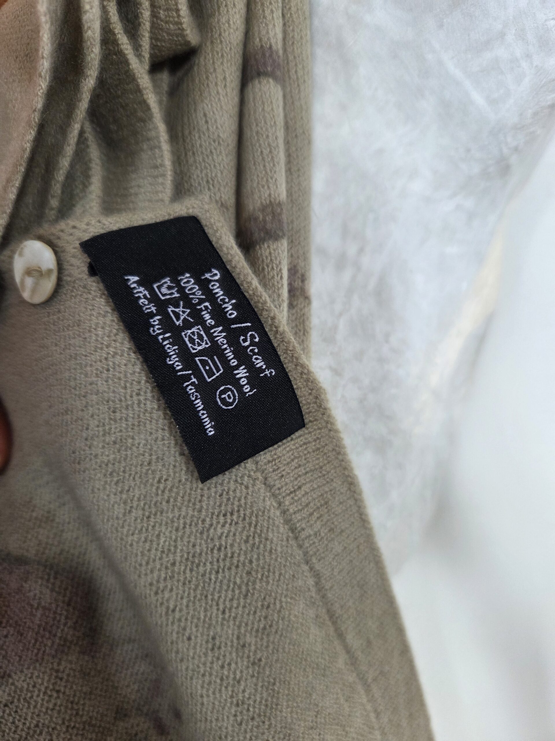 Poncho / Scarf - Leafy Bliss - Image 8